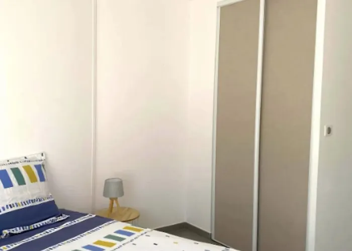 Apartament Provencal Escape With Terrace And Garden View