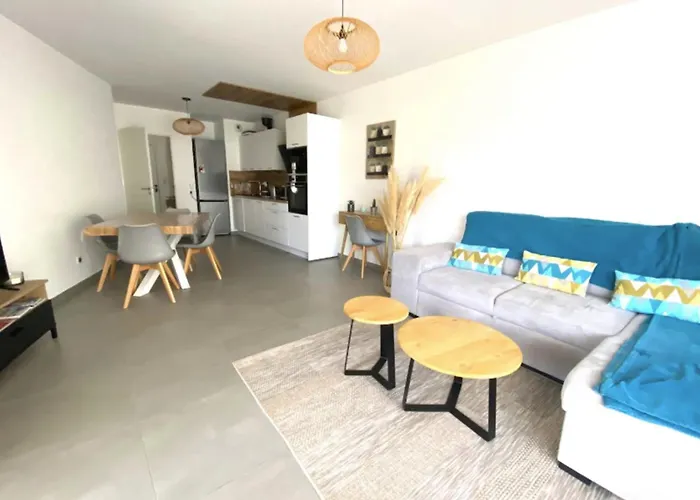 Provencal Escape With Terrace And Garden View Apartament